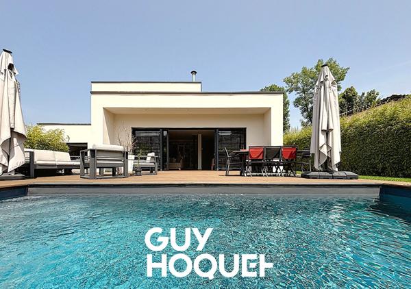 Villa Contemporaine 5 Chambres + Piscine - 71850 CHARNAY LES MACON