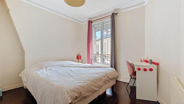 APPARTEMENT 4-5 PIECES 5E ETAGE QUARTIER CHARONNE