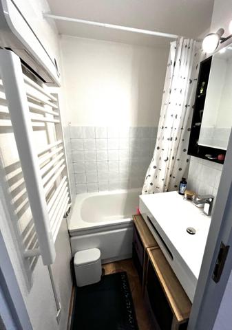 STUDIO DE 21m2 avec balcon et casier à ski offrant une belle vue