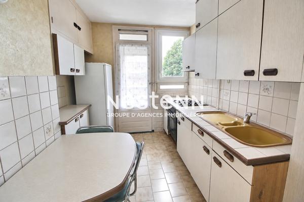 SECTEUR PETIT PARILLY:  en face du parc / LUMINEUX T4 #LOGGIA#PARC DE PARILLY#GARAGE