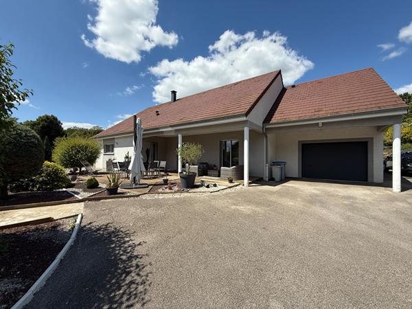 Maison - 4 pièces - 160 m²