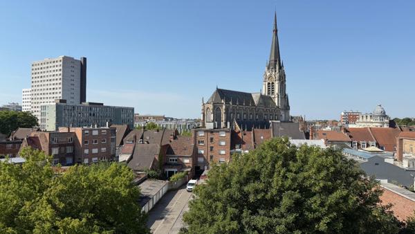 APPARTEMENT T4 D’EXCEPTION – DERNIER ÉTAGE – VUE PANORAMIQUE SUR TOURCOING
