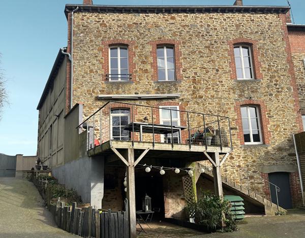 Maison La Guerche De Bretagne 12 pièce(s) 260 m2