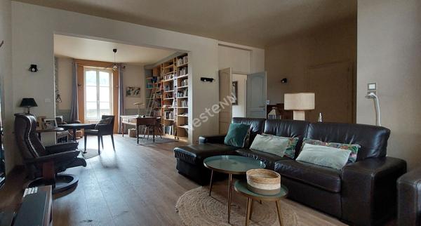 Maison La Guerche De Bretagne 12 pièce(s) 260 m2