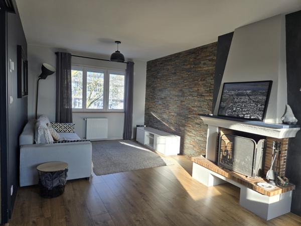 Beau T2 Hyper Centre avec grand garage