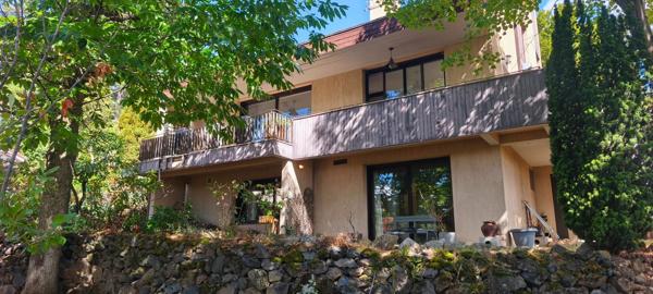 Maison d'architecte au cœur de Gravenoire 63122