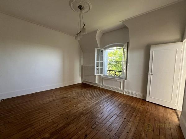 Appartement à ETREPAGNY (27150)