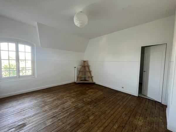 Appartement à ETREPAGNY (27150)
