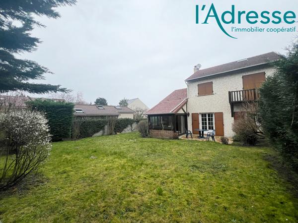 Maison Villiers Sur Marne 4 pièce(s) 212m² au sol !