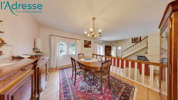 Maison Villiers Sur Marne 4 pièce(s) 212m² au sol !