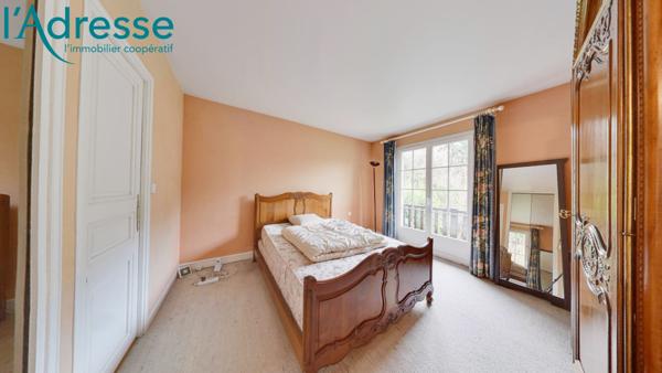 Maison Villiers Sur Marne 4 pièce(s) 212m² au sol !