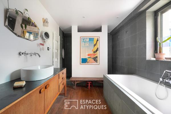 Loft avec terrasse dans un ancien atelier