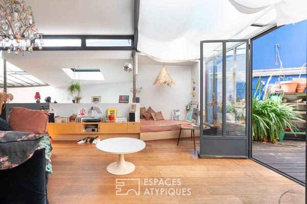 Loft avec terrasse dans un ancien atelier