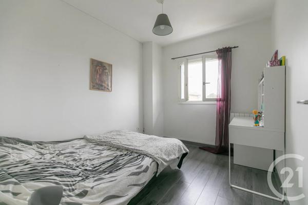 Maison à vendre  4 pièces - 79,80 m 2   CHAMPIGNY SUR MARNE  - 94