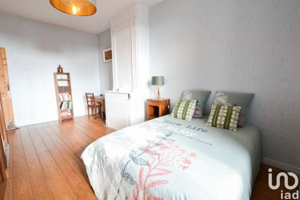 Maison 7 pièces de 178 m² à Langoiran (33550)