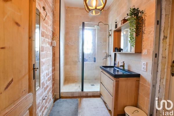 Maison 7 pièces de 178 m² à Langoiran (33550)