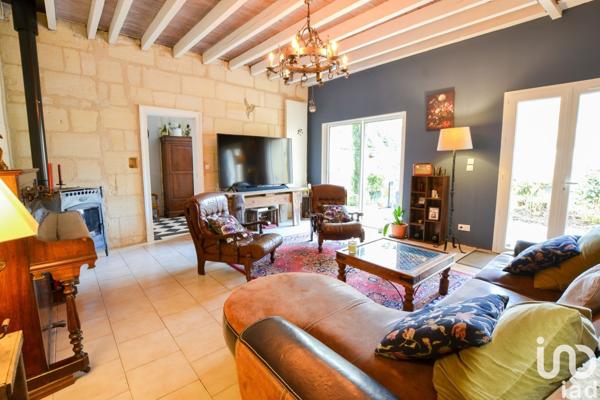 Maison 7 pièces de 178 m² à Langoiran (33550)