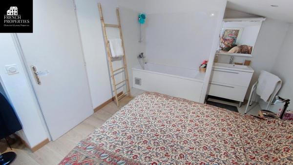 Appartement  Centre Ville -  122 m²  habitable et  exceptionnelle  terrasse de 37m² -  Troisième et dernier étage