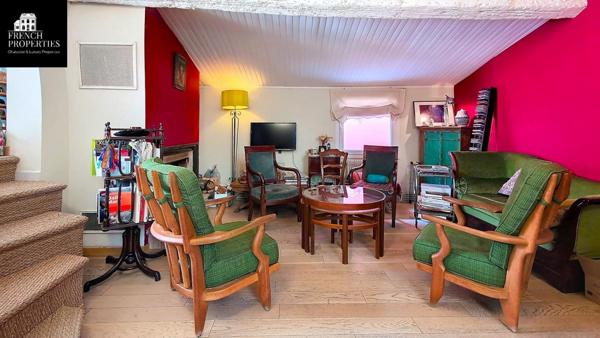 Appartement  Centre Ville -  122 m²  habitable et  exceptionnelle  terrasse de 37m² -  Troisième et dernier étage