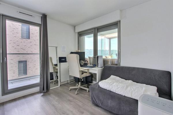 Appartement Asnieres Sur Seine 5 pièce(s) 104.72 m2 avec balcons et loggia