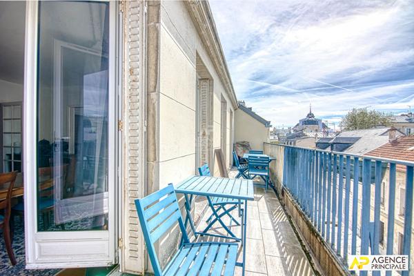Appartement Versailles 5 pièce(s) 1 345 000 € **  - Référence  28399