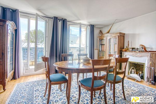 Appartement Versailles 5 pièce(s) 1 345 000 € **  - Référence  28399