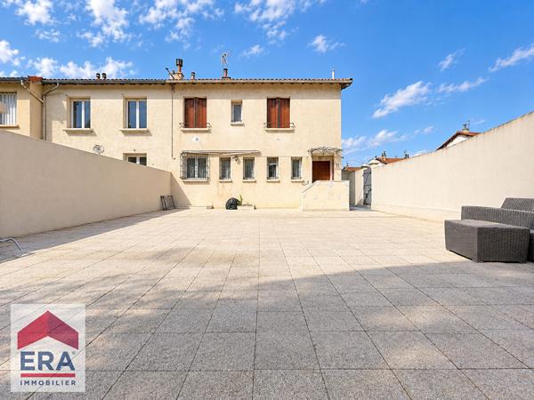 A VENDRE MARSEILLE 13013 ST JEROME LE MERLAN MAISON T5 JARDIN TERRASSE GARAGE CAVE PARKING