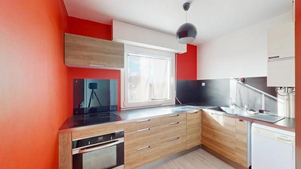 Location                                                      Appartement
                        
                     2 pièces                      43 m2                     à Chartres