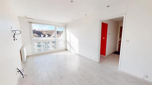 Location                                                      Appartement
                        
                     2 pièces                      43 m2                     à Chartres