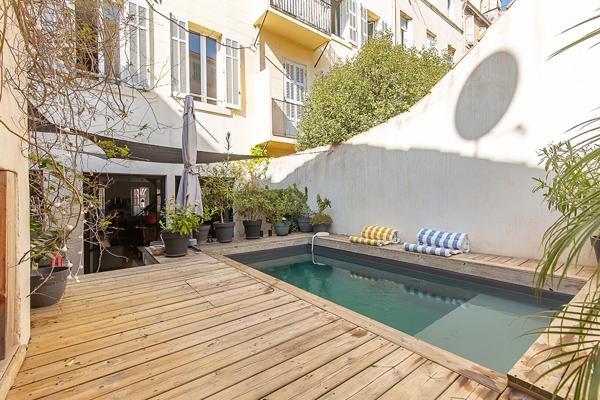 A vendre un vaste appartement en duplex de 6 pièces - Quartier Thiers - Terrasse - Piscine - Garage