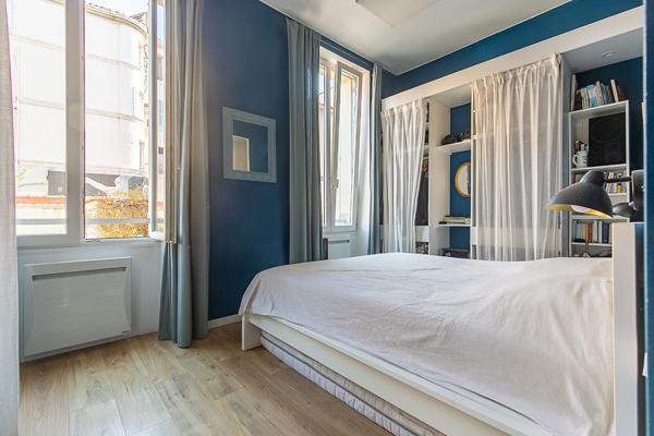 A vendre un vaste appartement en duplex de 6 pièces - Quartier Thiers - Terrasse - Piscine - Garage