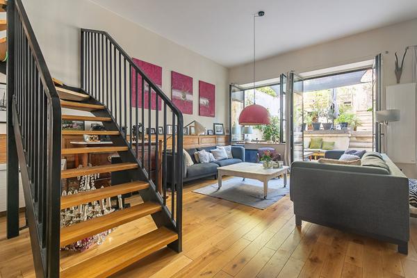 A vendre un vaste appartement en duplex de 6 pièces - Quartier Thiers - Terrasse - Piscine - Garage