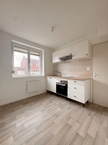 Maison 4 pièces à louer à Jeumont - 65.44 m² avec jardin et garage