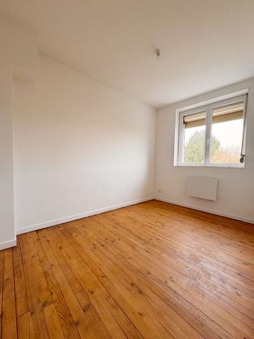 Maison 4 pièces à louer à Jeumont - 65.44 m² avec jardin et garage