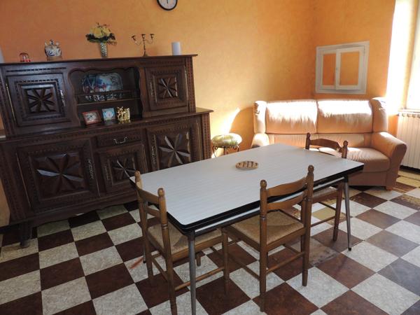 À vendre - Ferme, 7 pièces située à Rieupeyroux (12240)