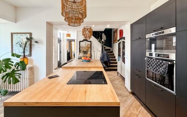 Maison à vendre    6 pièces • 155 m2 Tinqueux