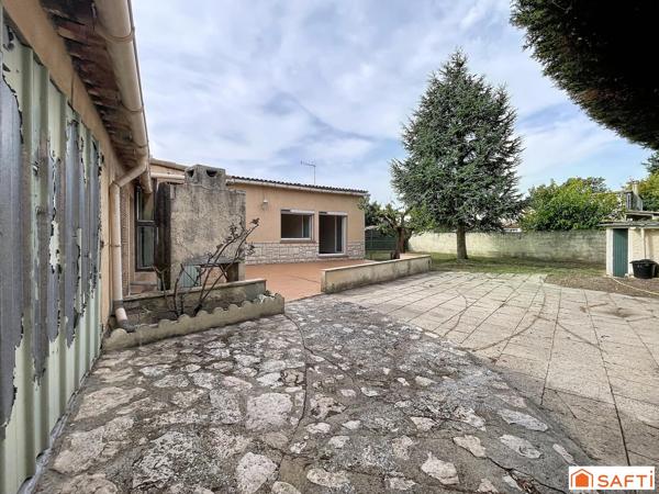 LE PONTET – ARBALESTIÈRE - MAISON DE PLAIN-PIED – 3 CHAMBRES – JARDIN – 2 GARAGES