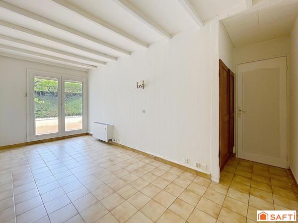 LE PONTET – ARBALESTIÈRE - MAISON DE PLAIN-PIED – 3 CHAMBRES – JARDIN – 2 GARAGES