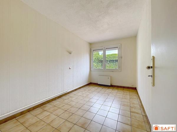 LE PONTET – ARBALESTIÈRE - MAISON DE PLAIN-PIED – 3 CHAMBRES – JARDIN – 2 GARAGES