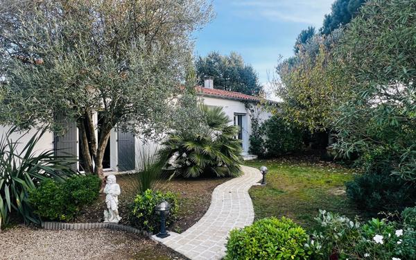 Maison à vendre    5 pièces • 128 m2 Rivedoux-Plage