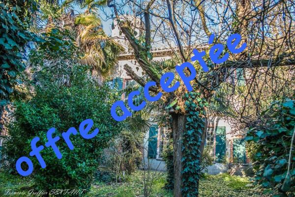 Ancien couvent centre de village