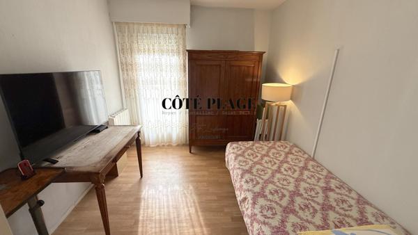 Royan (17200) EXCLUSIVITÉ - ROYAN CENTRE VILLE - APPARTEMENT T3 - PARKING - CAVE - AU PRIX DE 219 000 € FAI