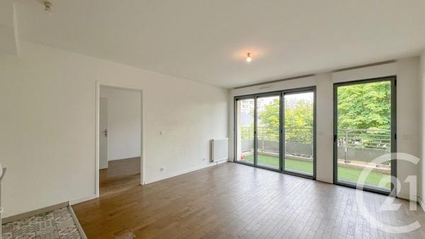 Appartement F3 à vendre  3 pièces - 42,58 m 2   ST MAUR DES FOSSES  - 94