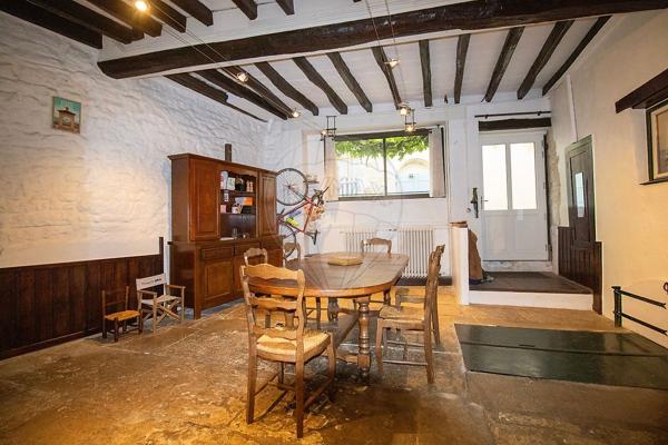 Maison 4 chambre(s) à vendre - Saint-Bris-le-Vineux, Yonne - 89