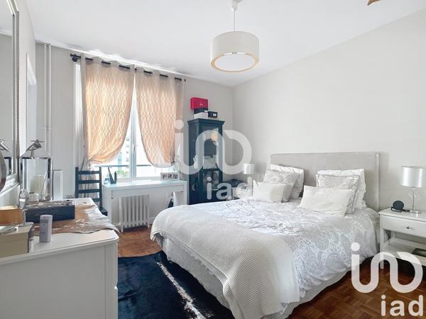 Appartement à vendre 4 pièces 84 m² Courbevoie