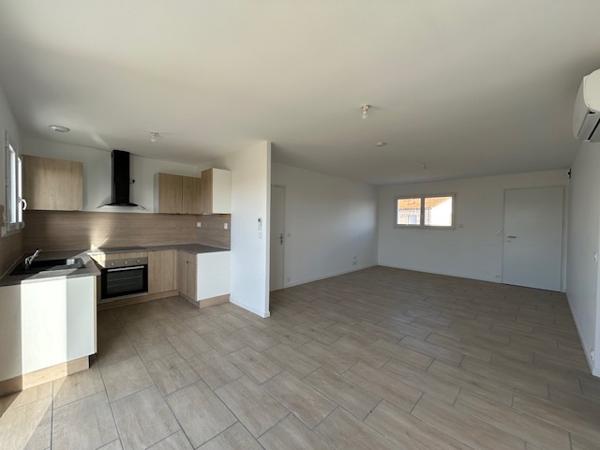 Maison neuve 3 chambres à ST PAUL MONT PENIT Toutes les caractéristiques