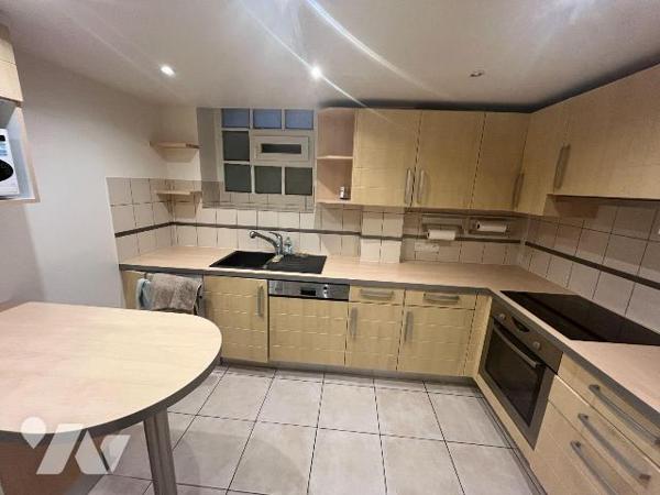 La SAS R&R Notaires vous propose en exclusivité une maison d'habitation de 4 pièces principales...