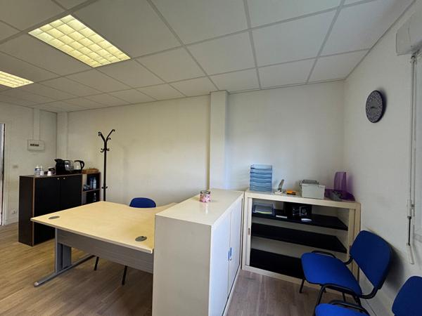 Bureaux Meaux 2 pièce(s) 33.0 m2