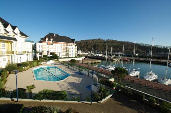 Port-Guillaume - Charmant 2 pièces avec terrasse et jardin