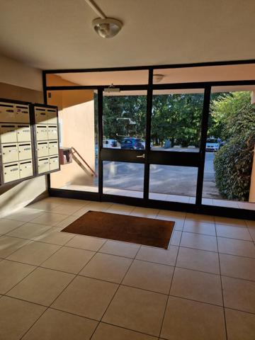 Appartement dans une jolie résidence au calme idéalement située